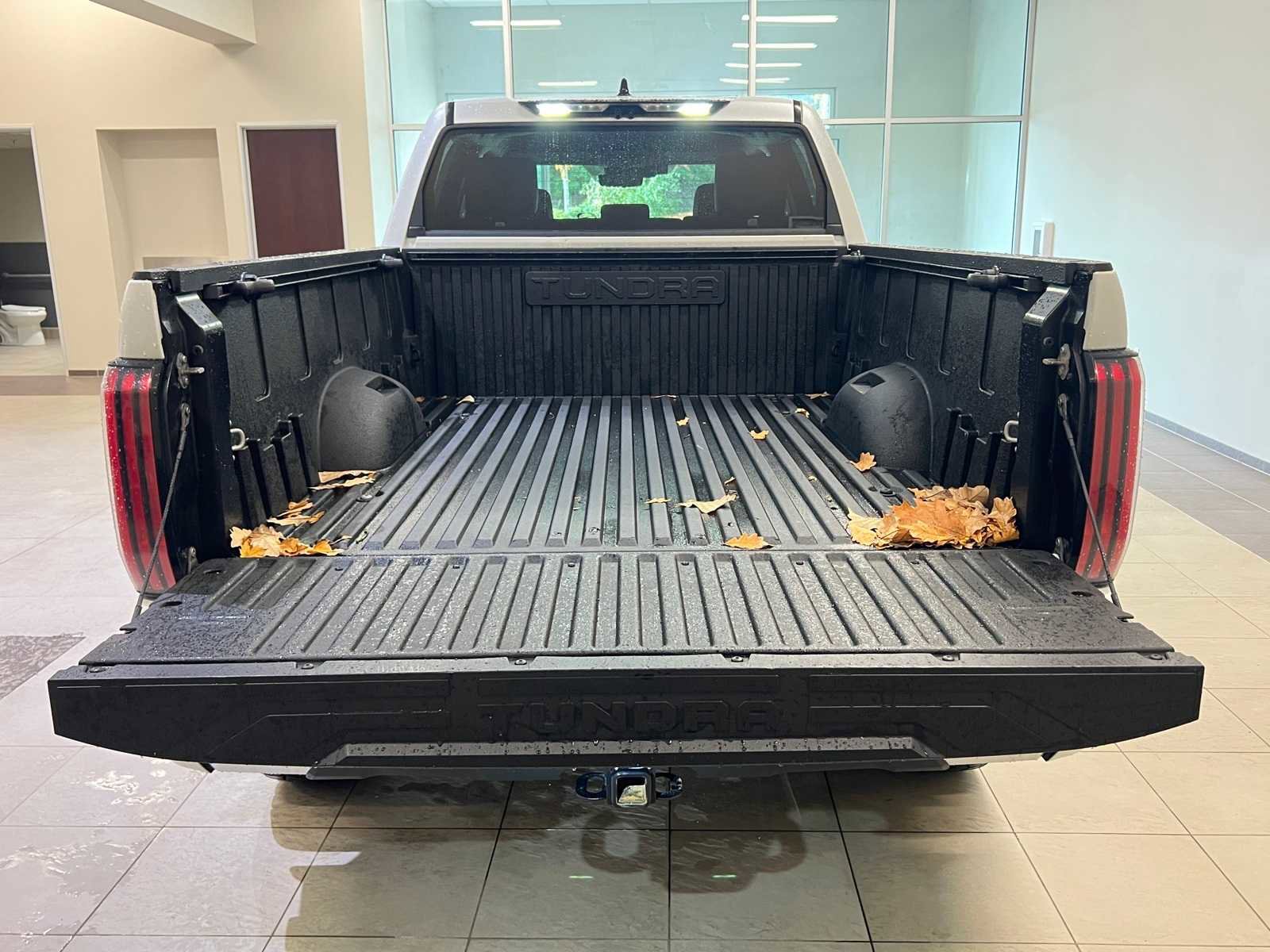 Used 2023 Toyota Tundra Limited image 28