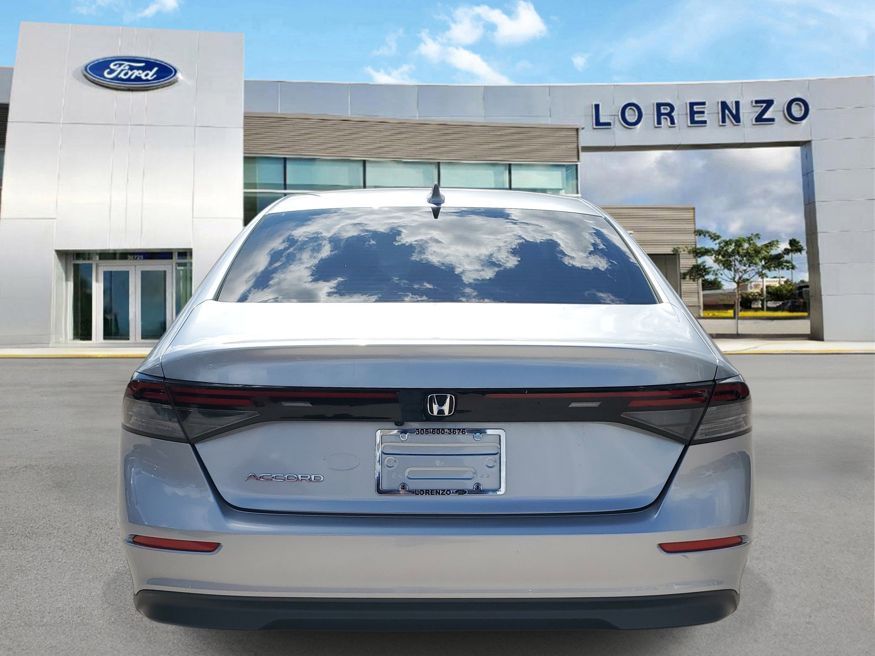 Used 2024 Honda Accord EX image 6