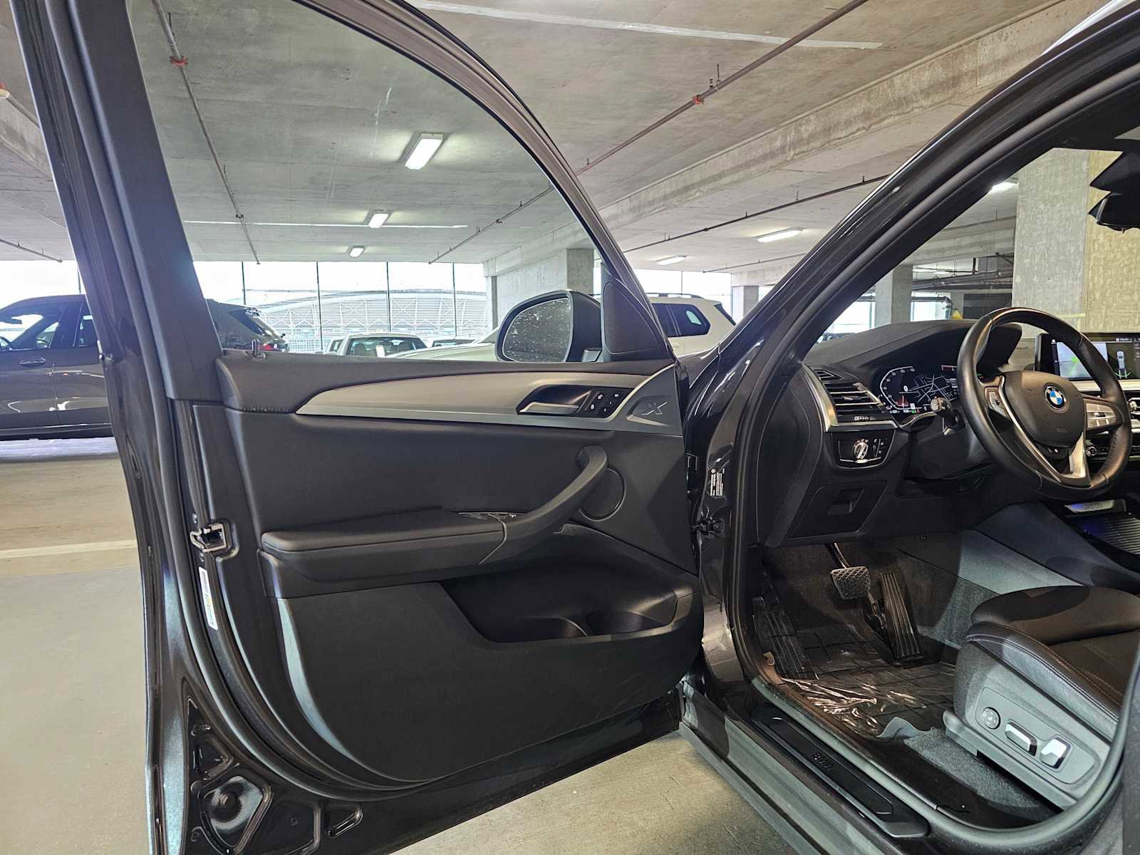 Used 2022 BMW X3 xDrive30i w/ Convenience Package AWD/4WD image 32