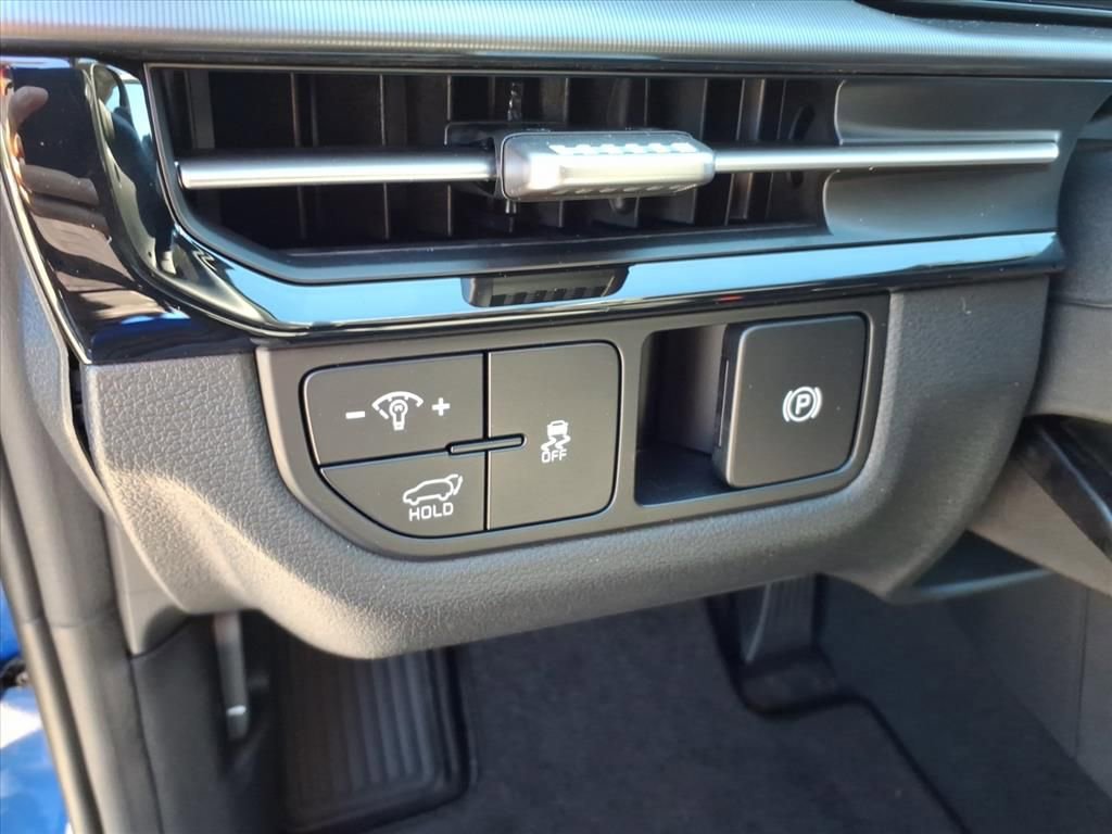 New 2026 Kia Sportage EX image 17