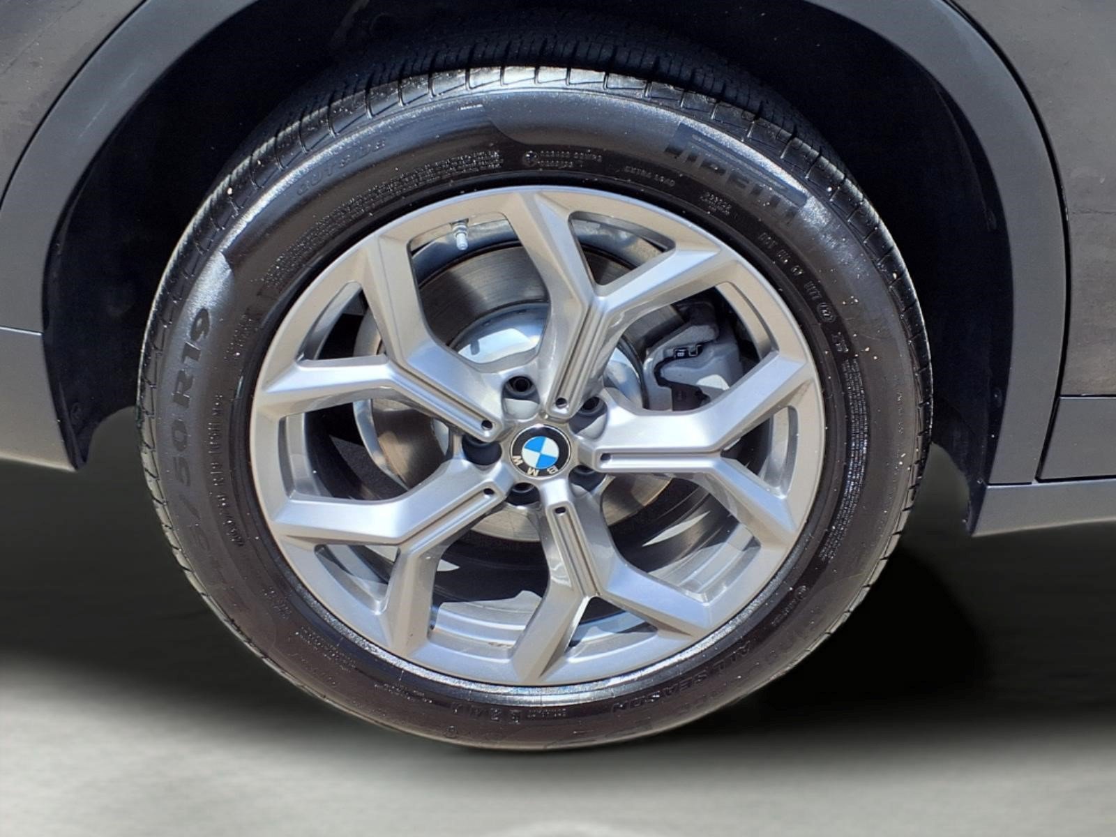 Used 2024 BMW X3 sDrive30i w/ Convenience Package w/ZPA RWD image 9