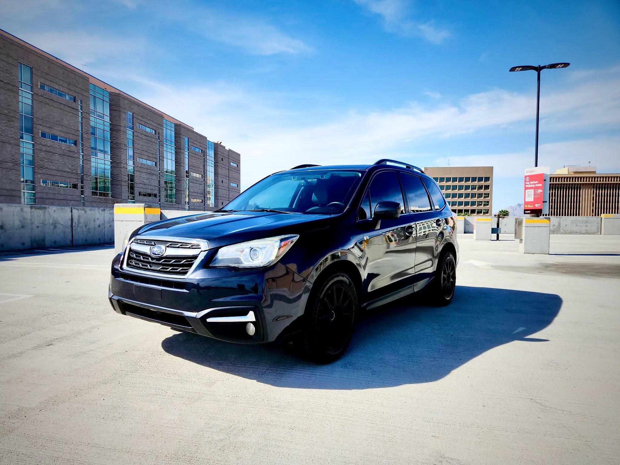 Used 2018 Subaru Forester 2.5i Limited AWD/4WD image 2