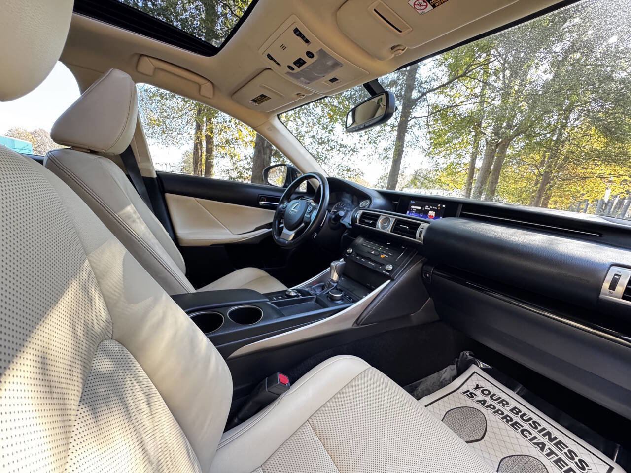 Used 2016 Lexus IS 300 AWD image 14