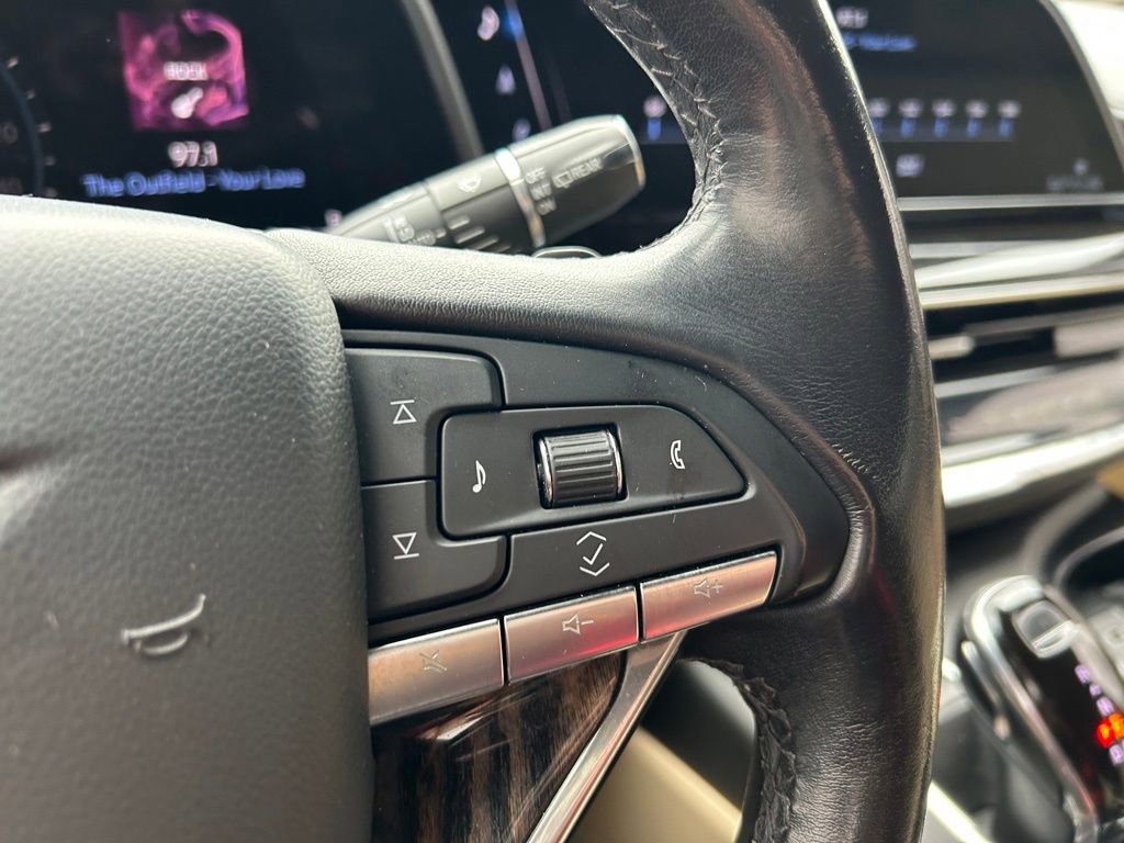 Used 2021 Cadillac Escalade ESV Premium Luxury w/ Driver Assist Tech Package image 28