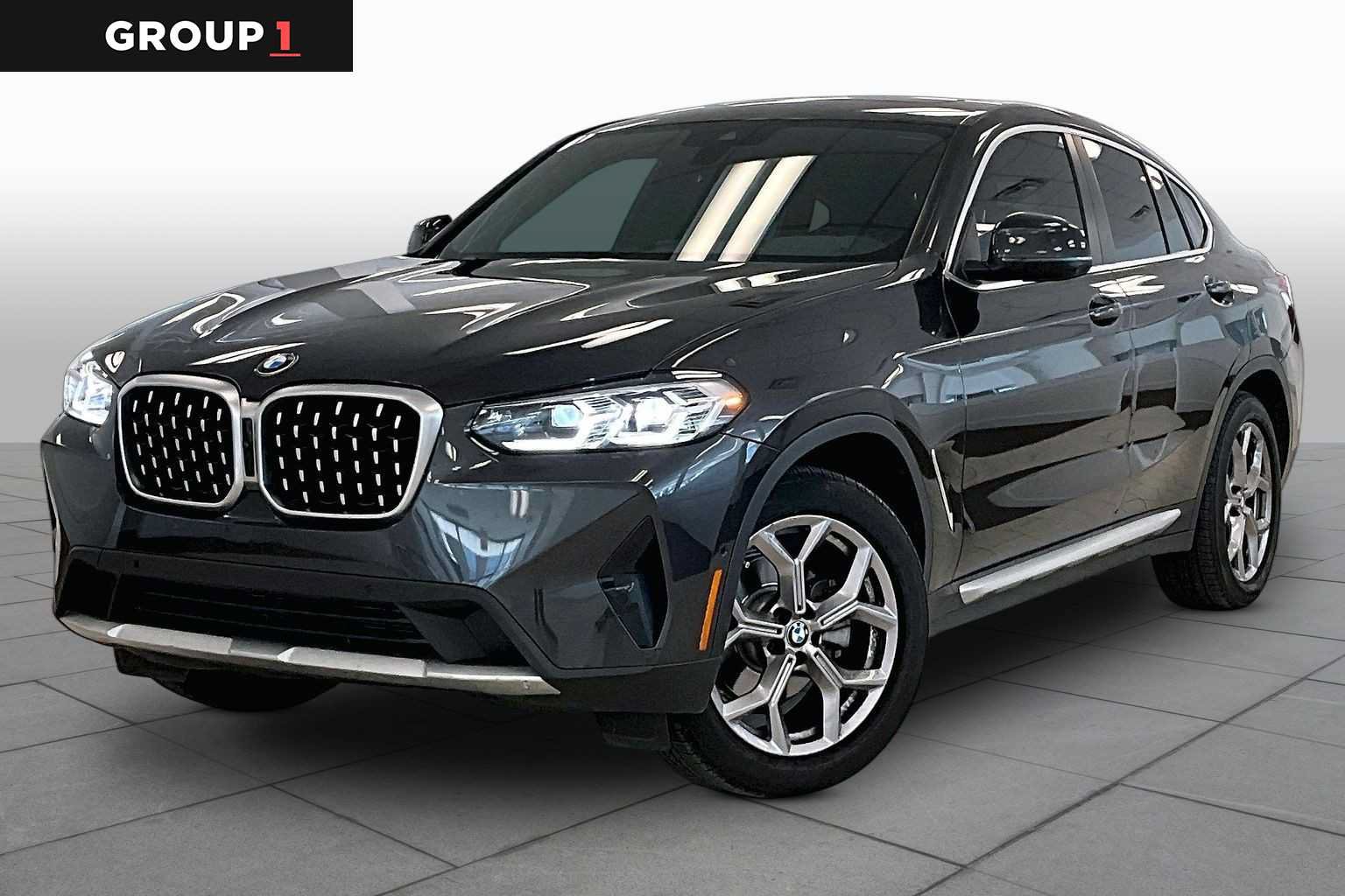 Used 2022 BMW X4 xDrive30i w/ Premium Package 2