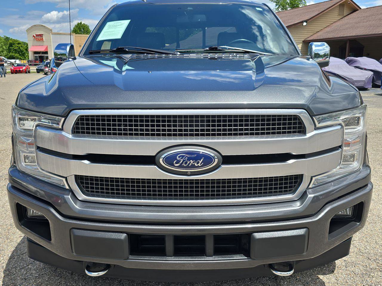 Used 2019 Ford F150 Platinum w/ Equipment Group 701A Luxury image 12