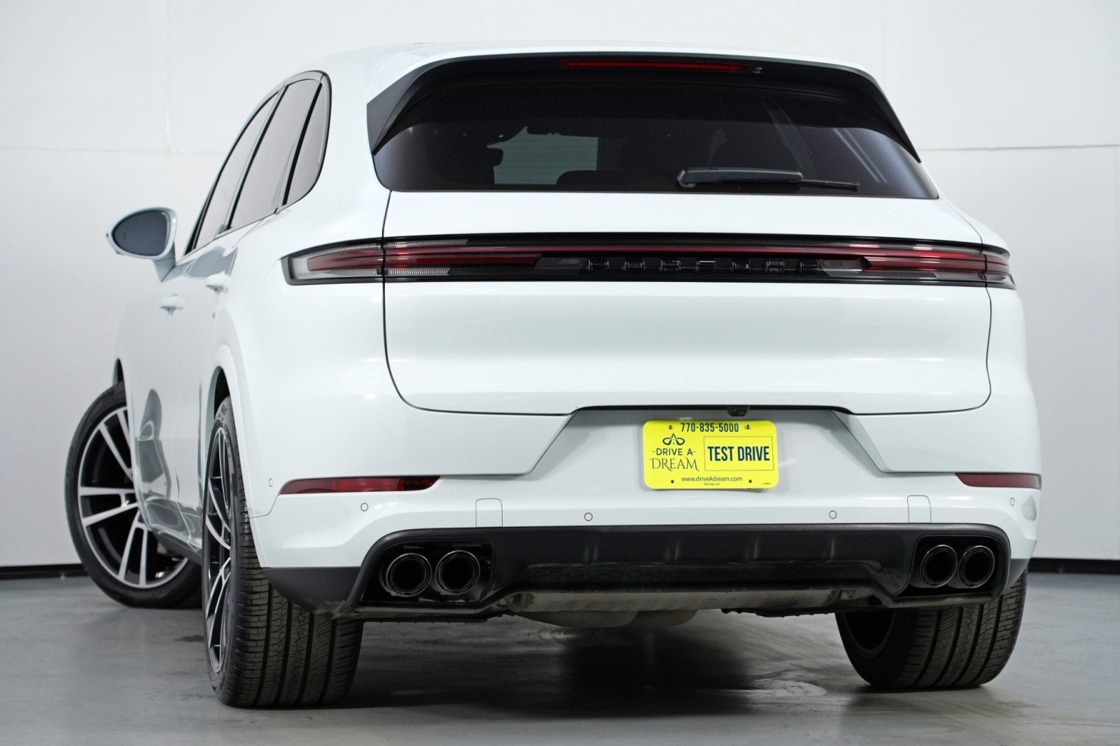 Used 2024 Porsche Cayenne S w/ Premium Package Plus image 6
