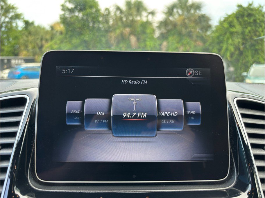 Used 2018 Mercedes-Benz GLS 450 4MATIC image 27