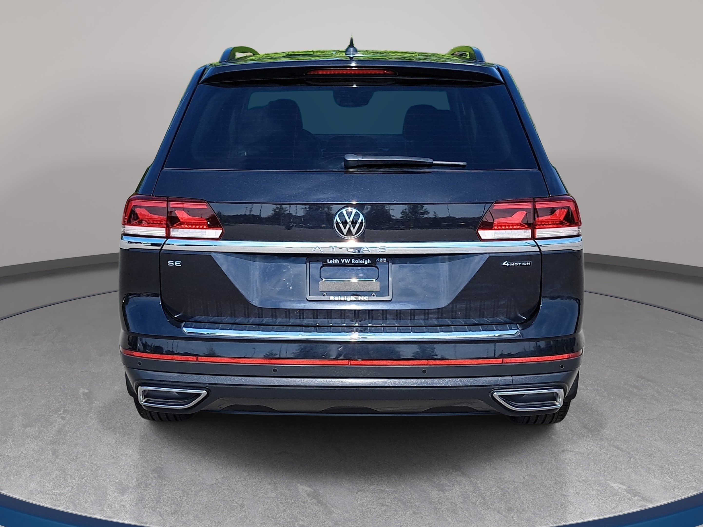 Used 2023 Volkswagen Atlas SE AWD/4WD image 6