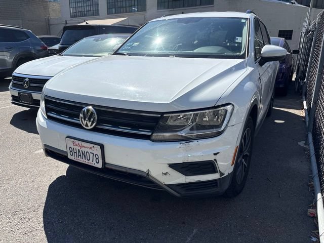 Used 2018 Volkswagen Tiguan SE FWD image 2