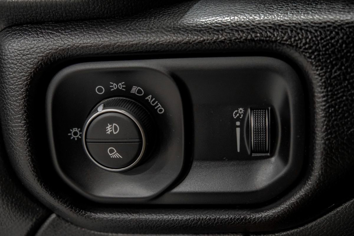 Used 2024 RAM 3500 Big Horn image 29