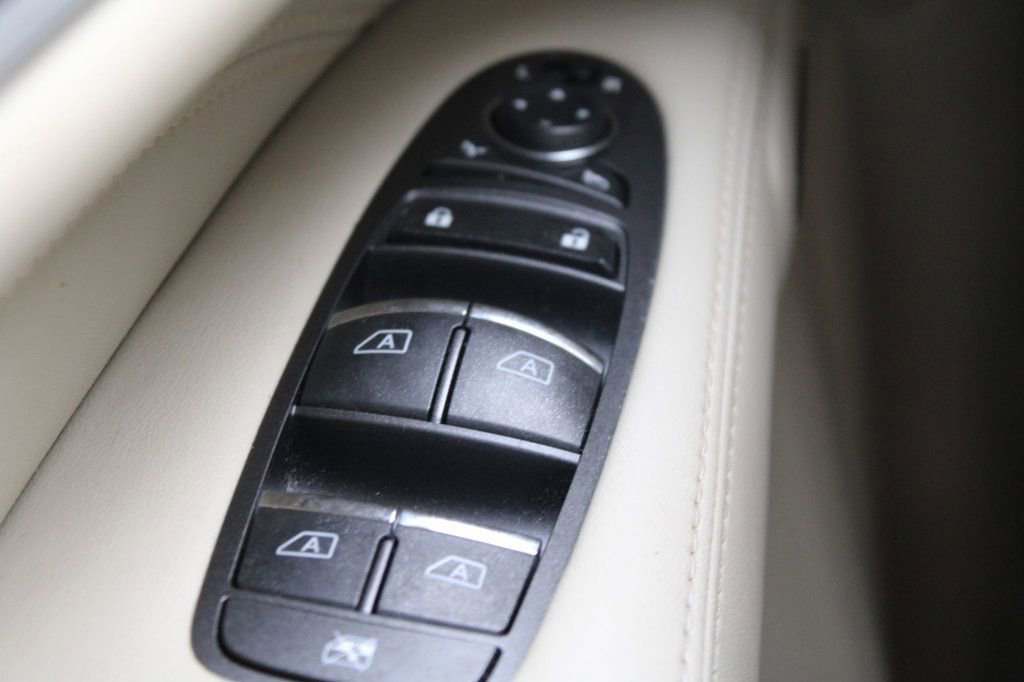 Used 2013 INFINITI JX35 AWD 4dr w/ Premium Pkg image 29