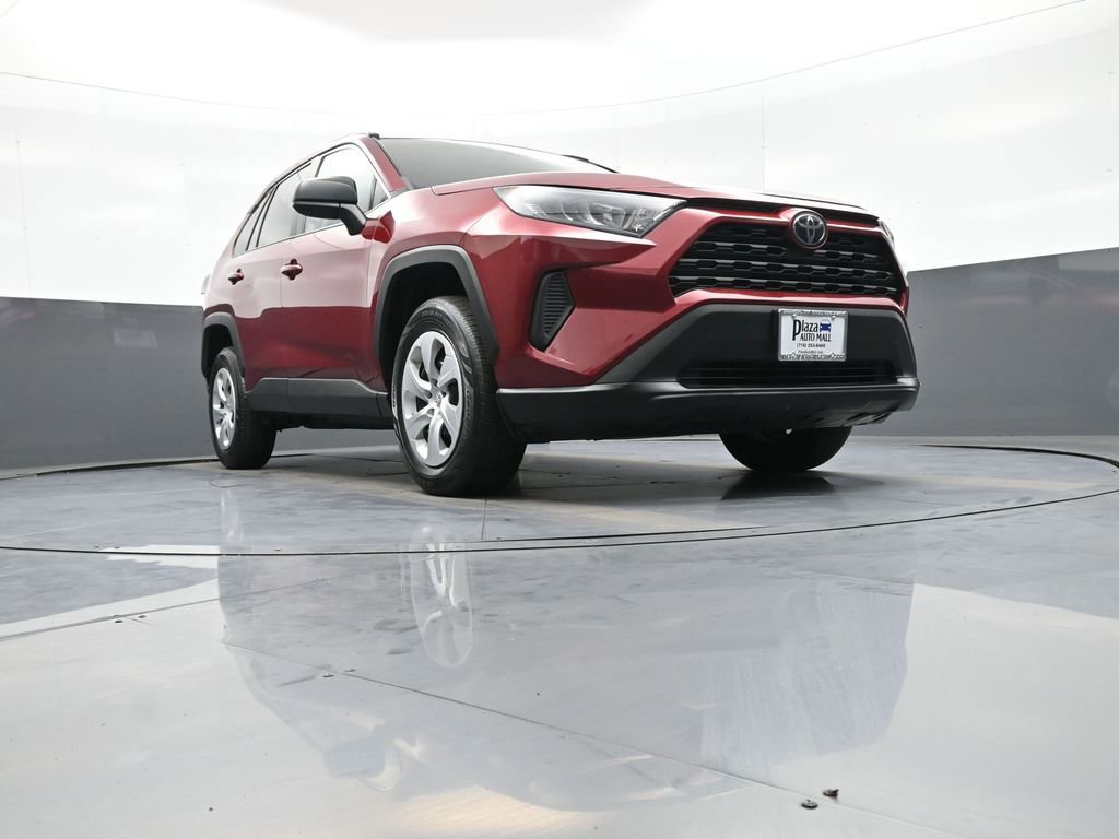 Used 2020 Toyota RAV4 LE AWD/4WD image 27