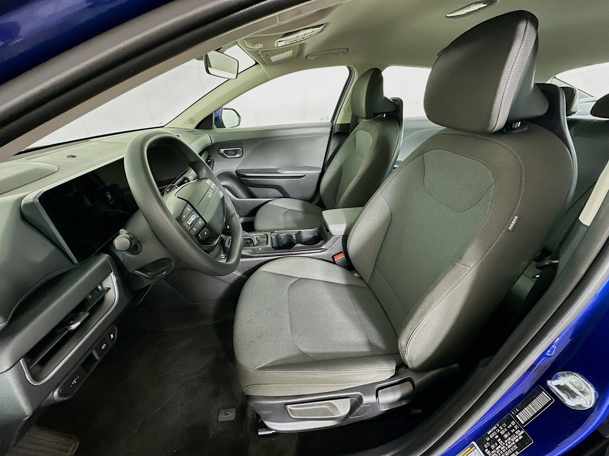 Used 2025 Kia K4 FWD image 13