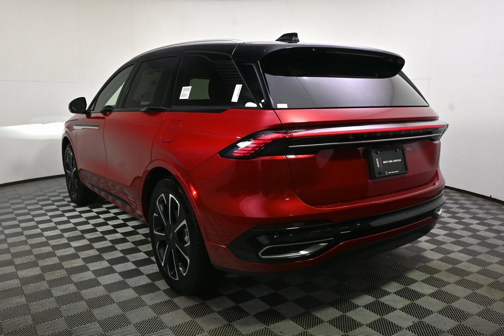 New 2026 Lincoln Nautilus Reserve image 4