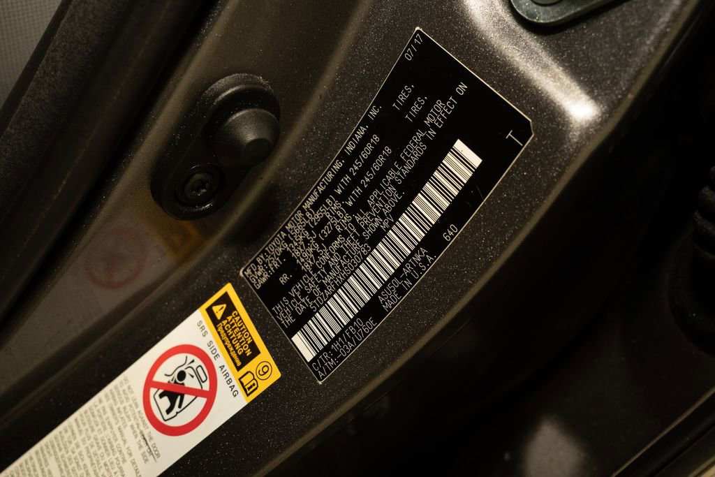 Used 2017 Toyota Highlander LE image 20