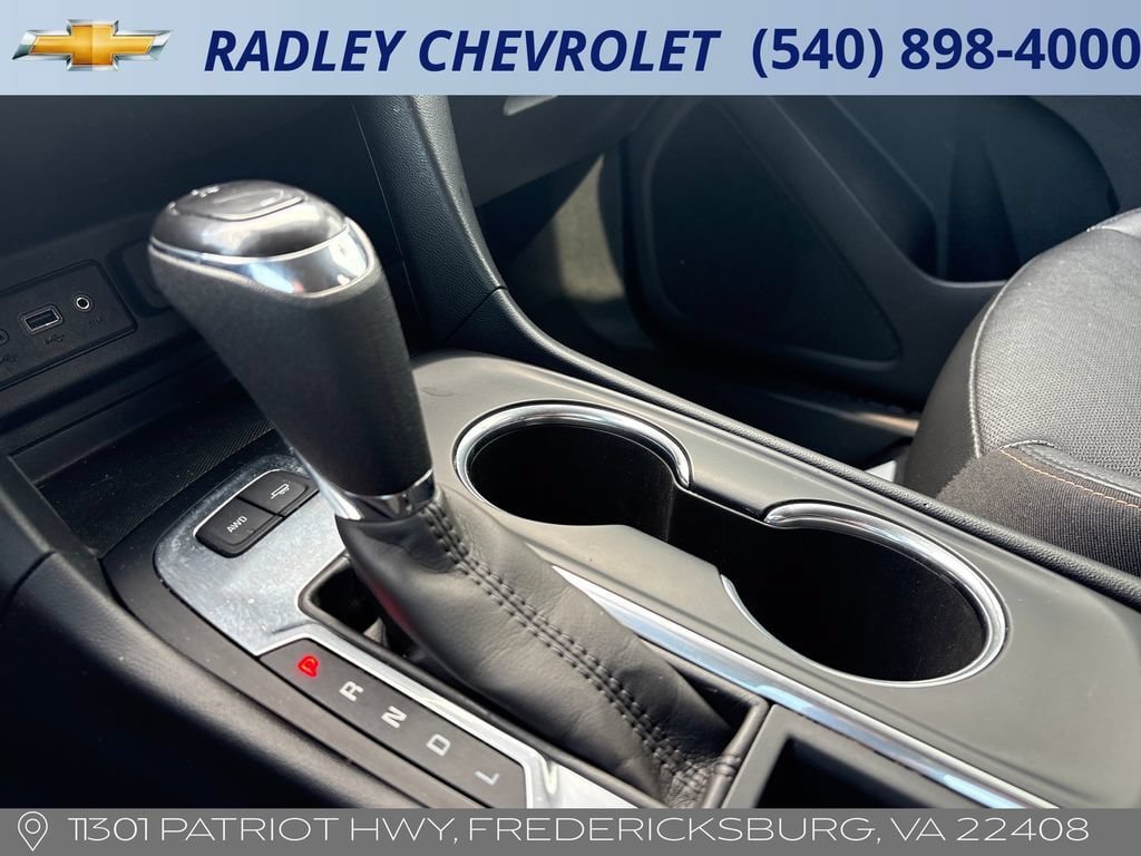 Certified 2020 Chevrolet Equinox LT w/ Midnight Edition AWD/4WD image 11