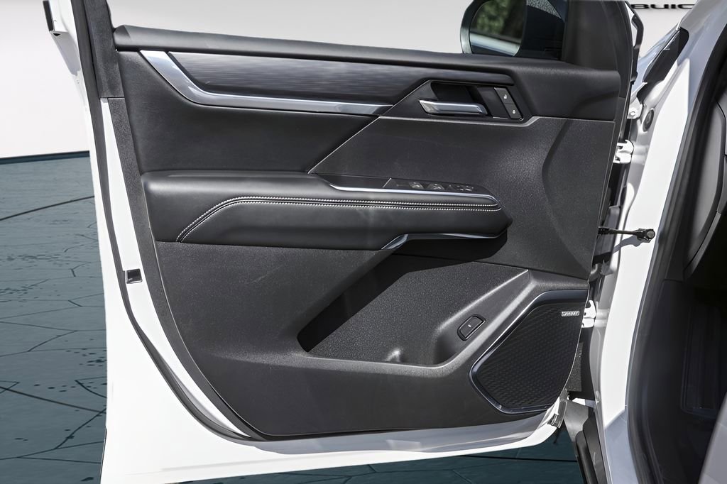 Certified 2025 GMC Acadia Elevation image 25