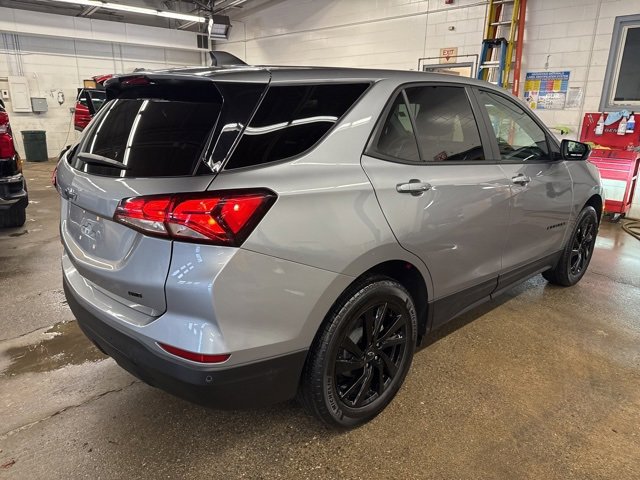 Used 2023 Chevrolet Equinox LS w/ LS Convenience Package image 6