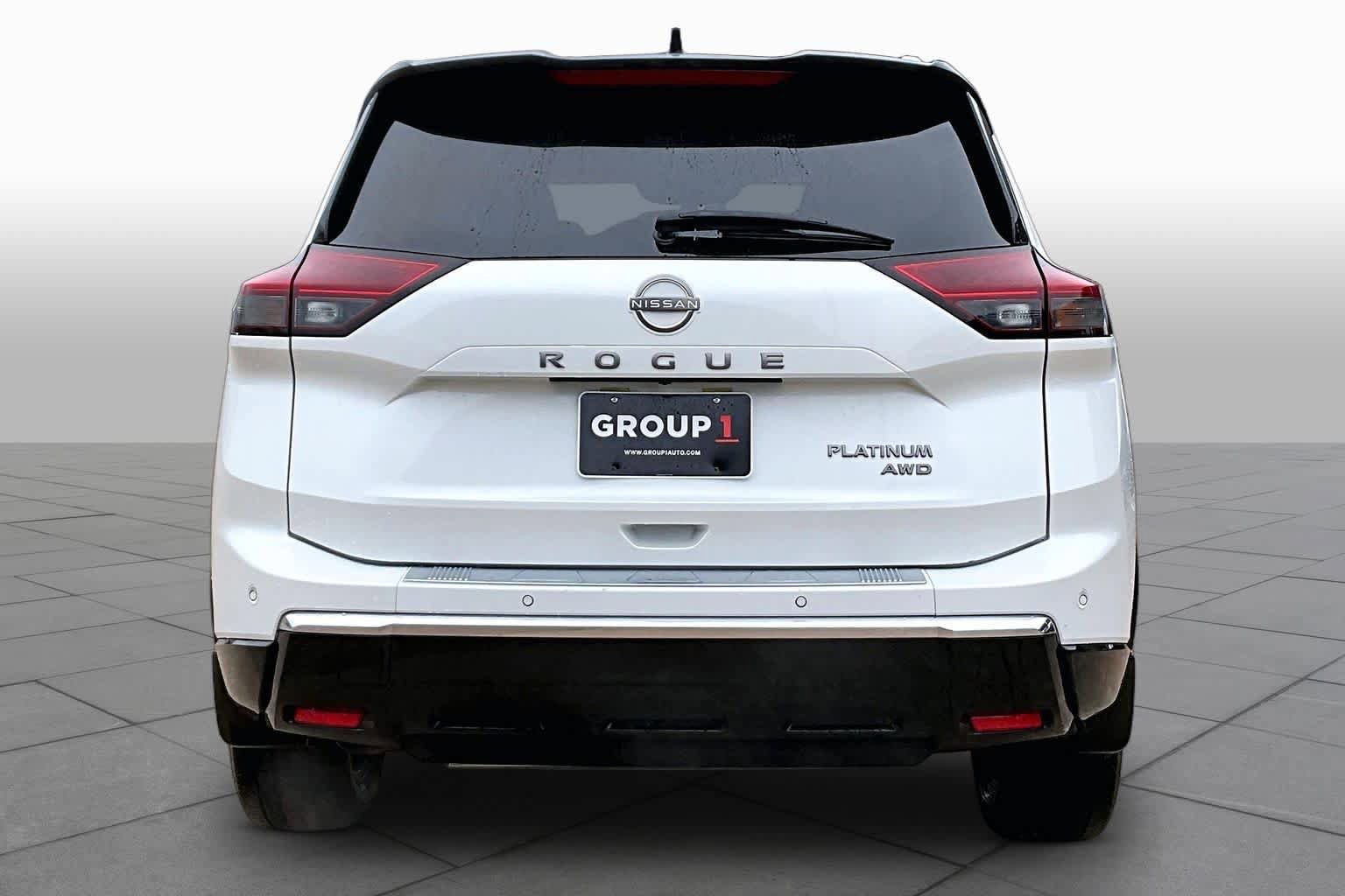 Used 2024 Nissan Rogue Platinum w/ Platinum Premium Package AWD/4WD image 4