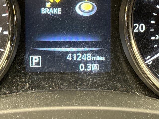 Used 2016 Nissan Rogue SV w/ SV Premium Package FWD image 9