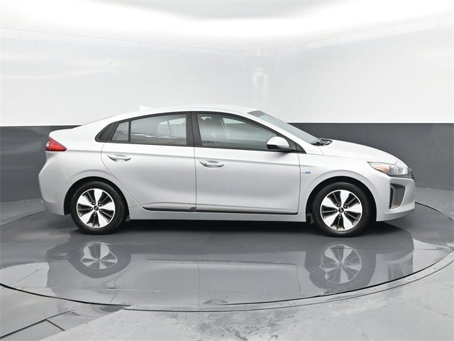 Used 2019 Hyundai Ioniq Plug-In Hybrid image 4