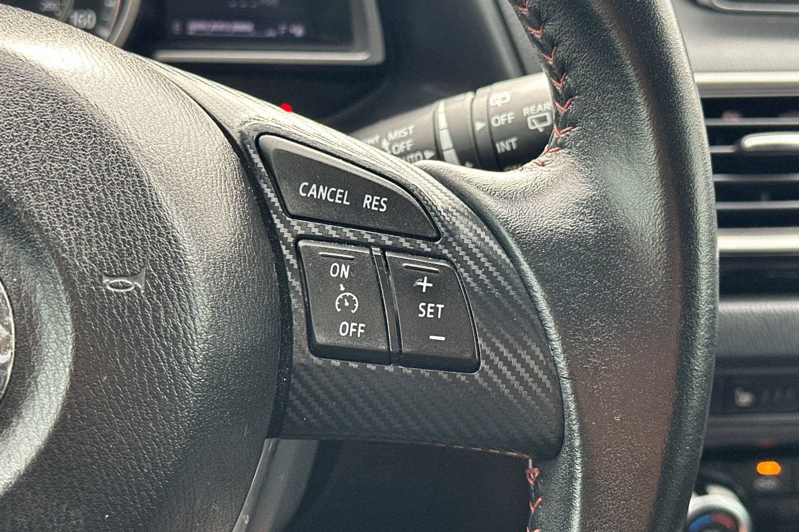 Used 2016 MAZDA MAZDA3 i Grand Touring FWD image 39