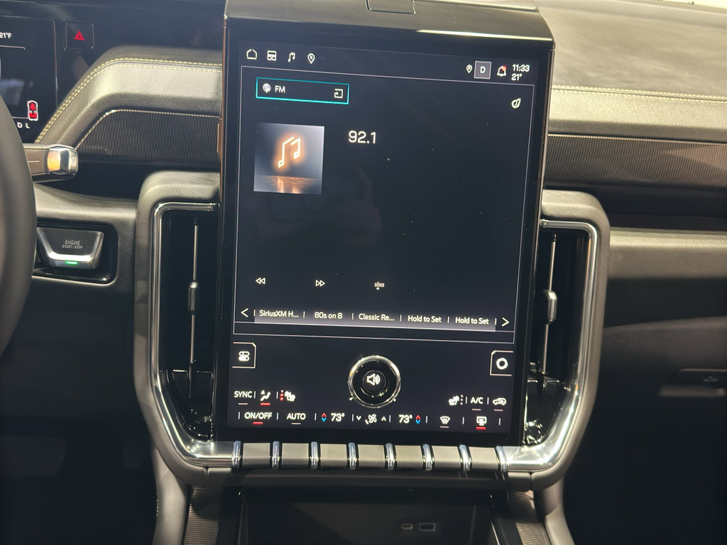 Used 2025 GMC Yukon XL Elevation w/ LPO, Elevation Black Package image 30