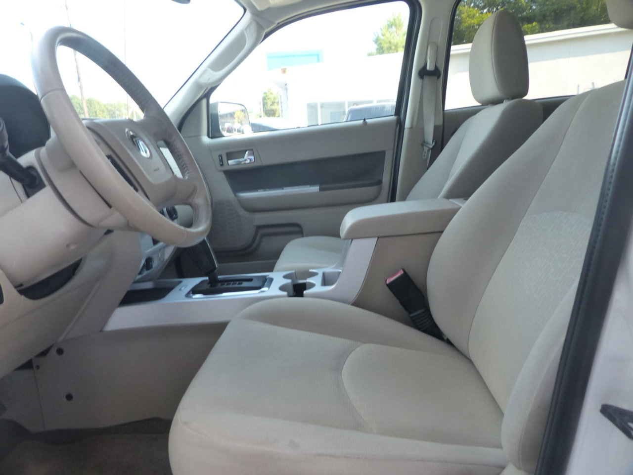 Used 2009 Mercury Mariner 4WD image 18