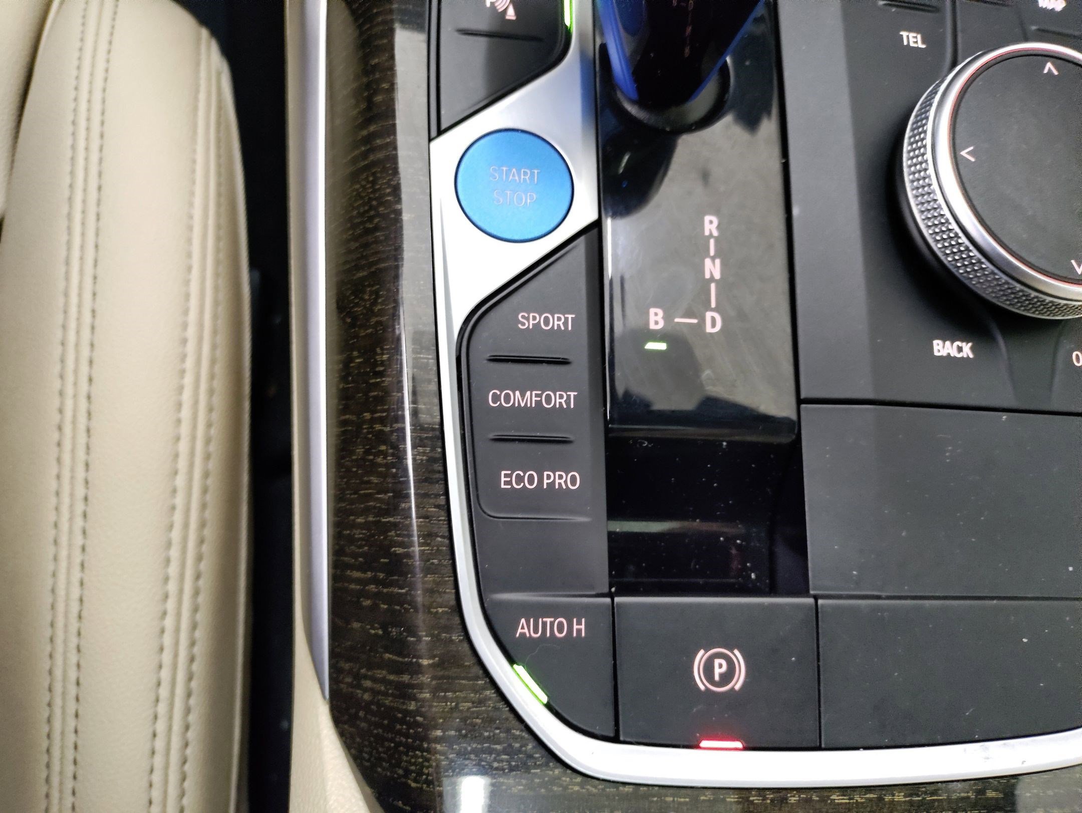 Certified 2023 BMW i4 eDrive40 w/ M Sport Package image 26