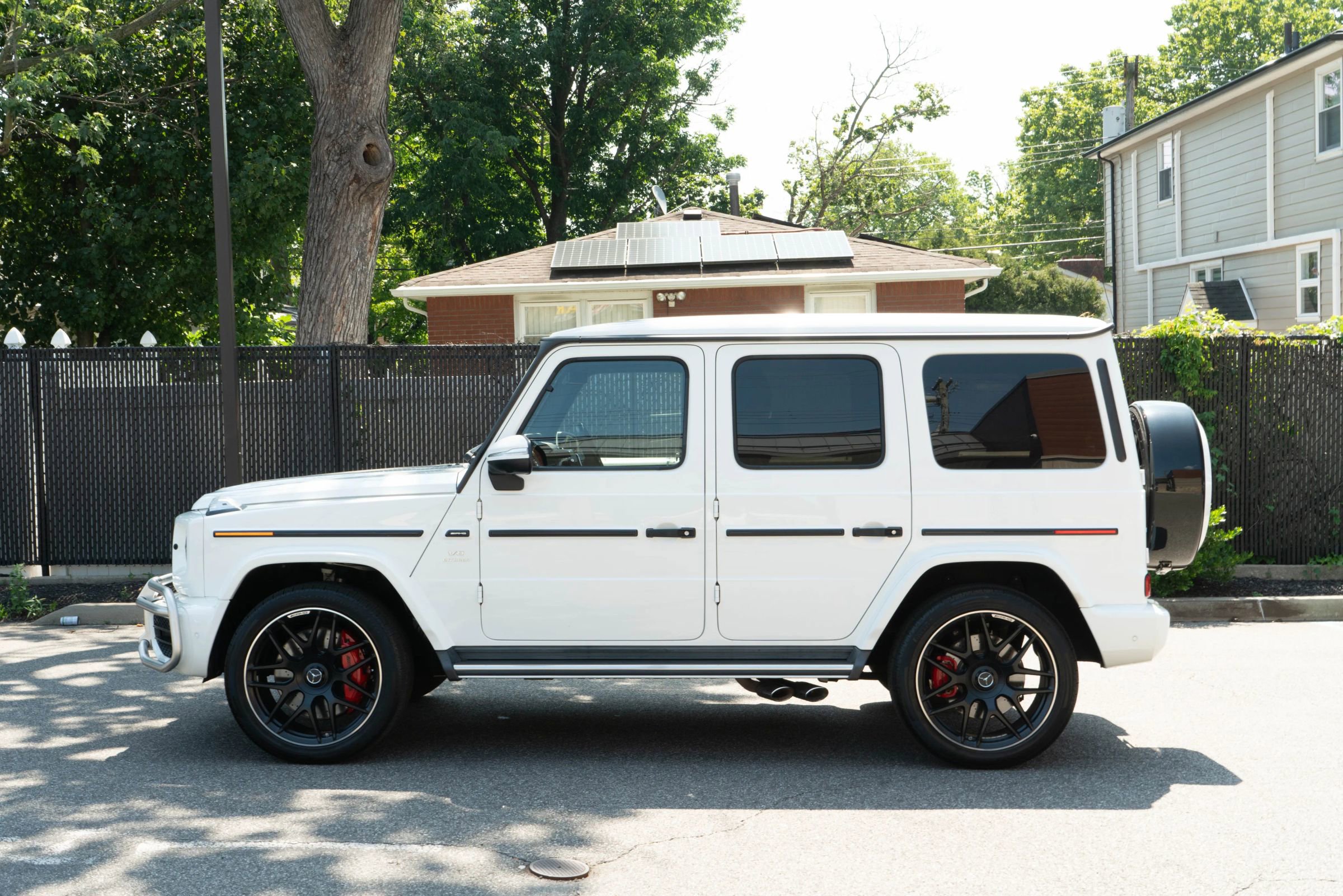 Used 2021 Mercedes-Benz G 63 AMG 4MATIC w/ G Manufaktur Interior Package image 12