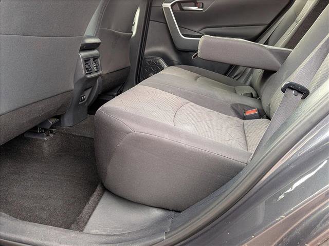 Used 2019 Toyota RAV4 XLE image 18