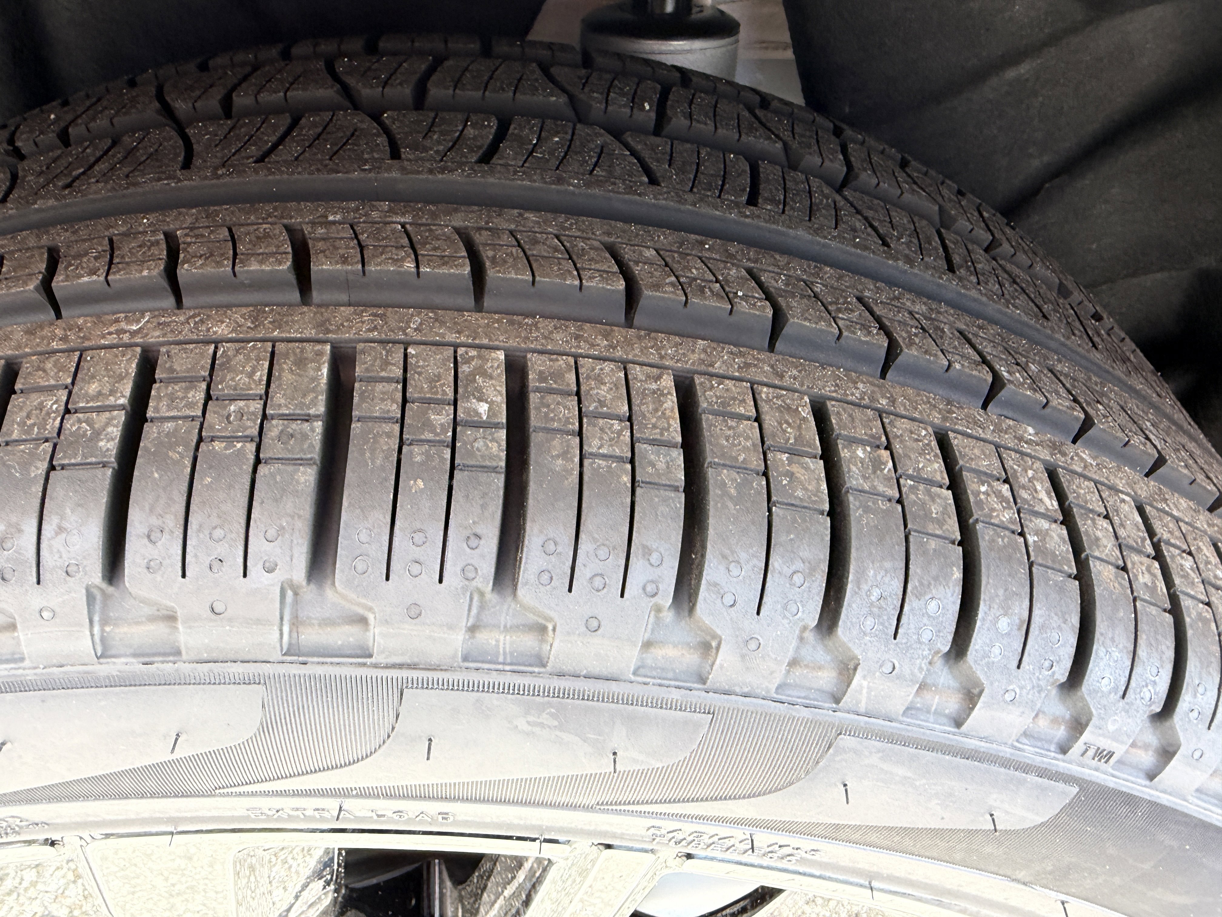 New 2026 Volvo XC90 B5 Core w/ Protection Package image 33