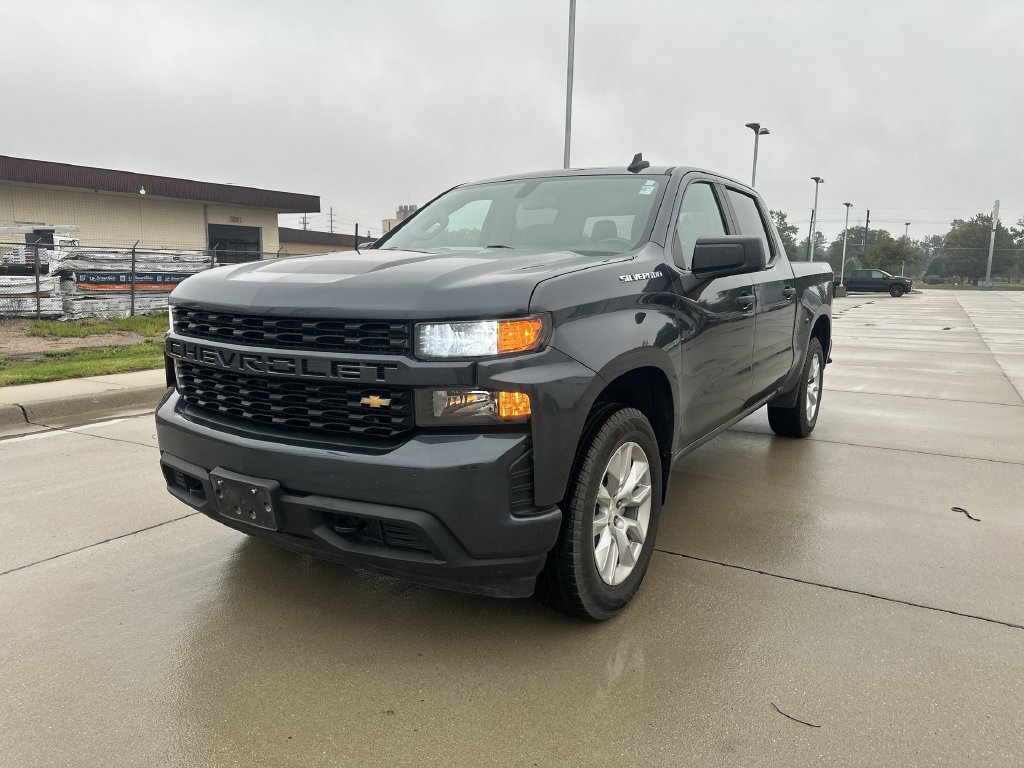 Used 2020 Chevrolet Silverado 1500 Custom w/ Custom Value Package AWD/4WD image 16