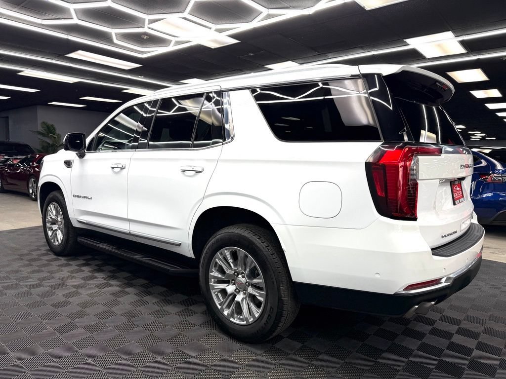 Used 2025 GMC Yukon Denali AWD/4WD image 9