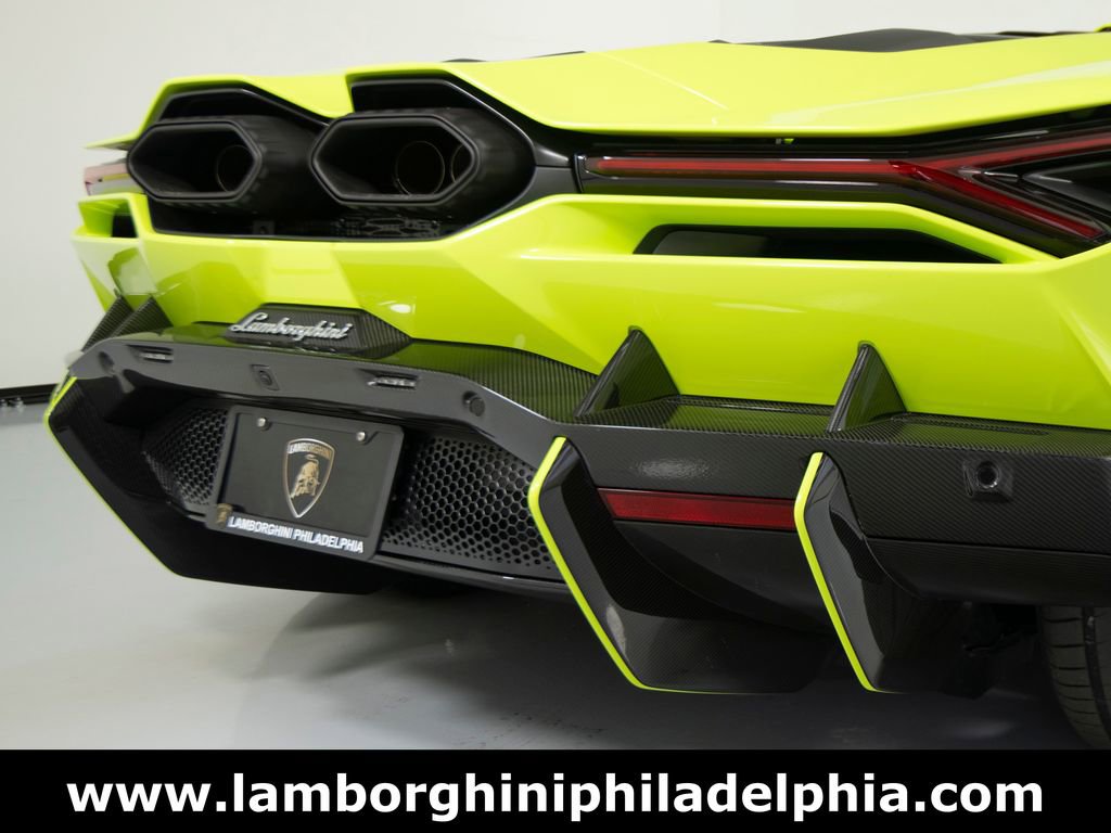 Used 2025 Lamborghini Revuelto image 55