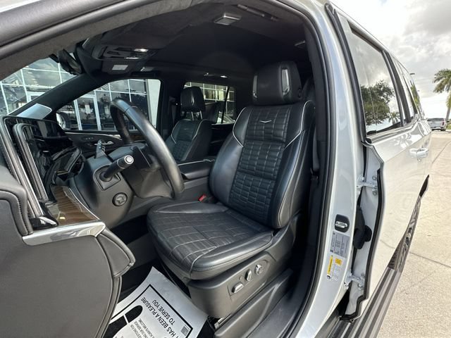 Certified 2023 Cadillac Escalade Sport Platinum w/ LPO, ONYX Package AWD/4WD image 19