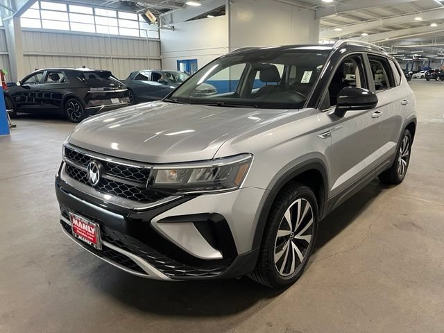 Used 2023 Volkswagen Taos SE AWD/4WD image 7