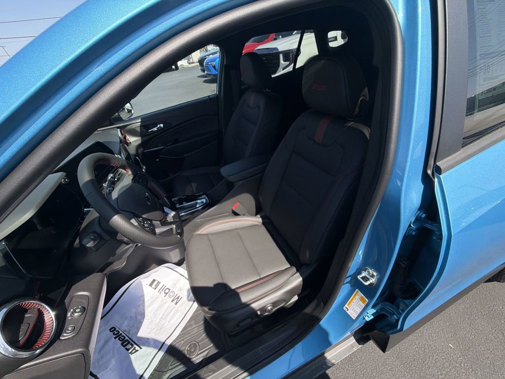 New 2026 Chevrolet Trax RS w/ Driver Confidence Package image 17