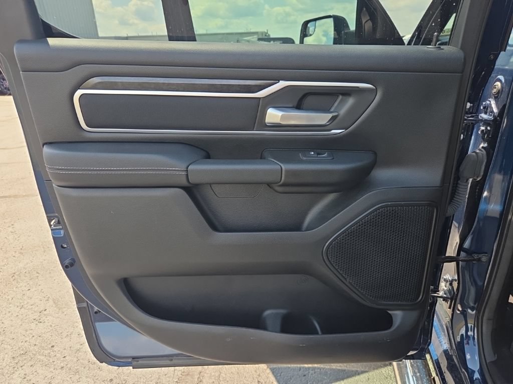 Used 2023 RAM 1500 Big Horn AWD/4WD image 16