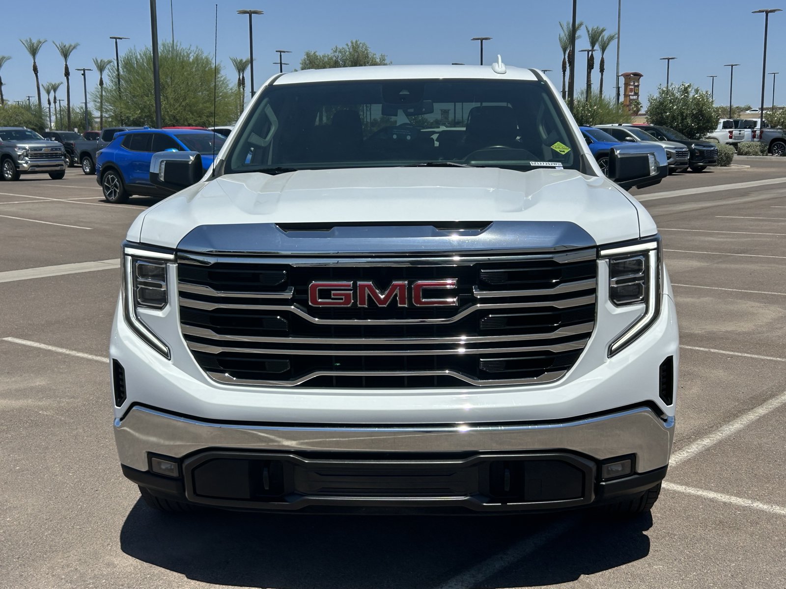Certified 2025 GMC Sierra 1500 SLT AWD/4WD image 8