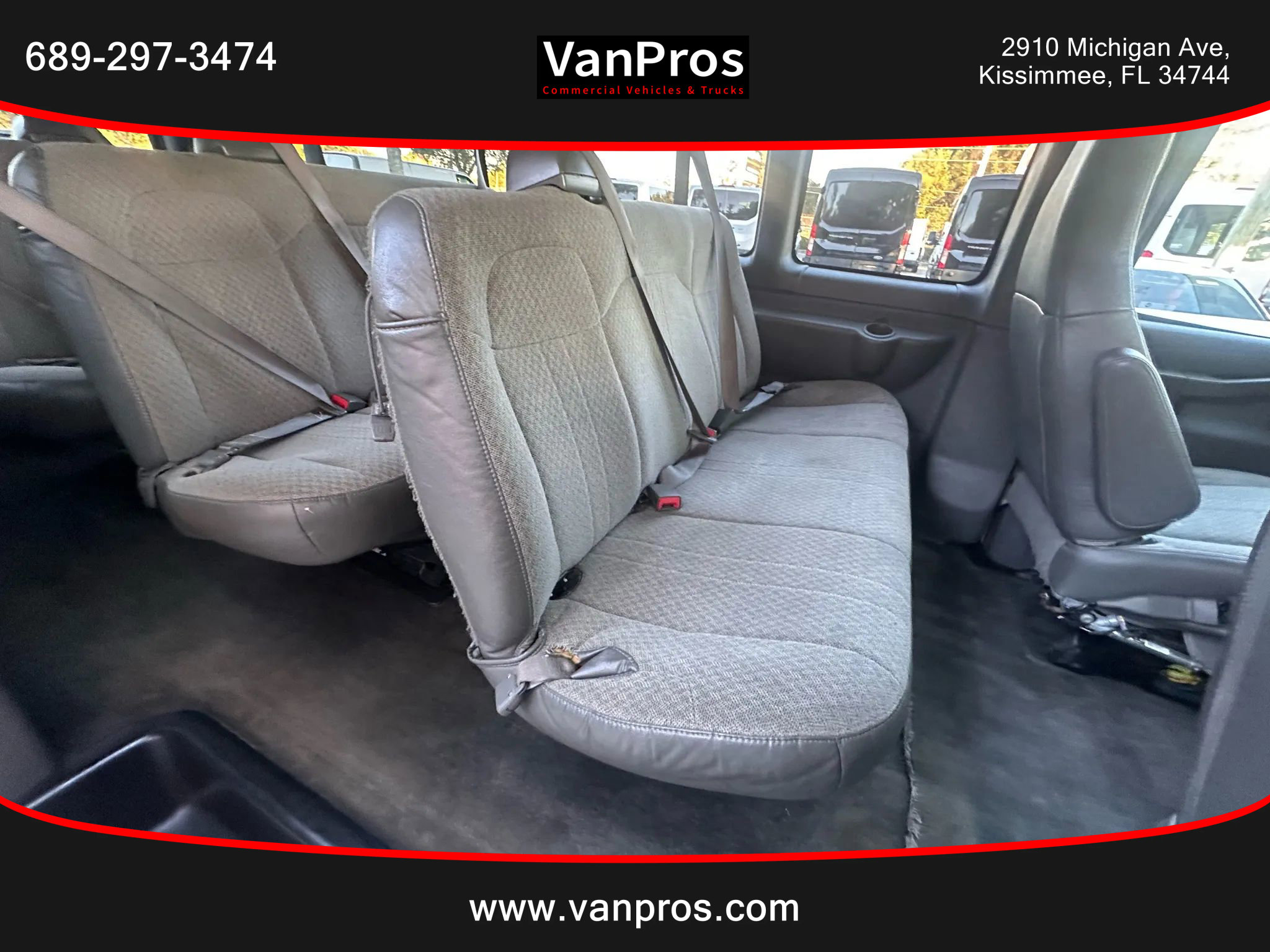 Used 2018 Chevrolet Express 3500 LT w/ LT Preferred Equipment Group RWD image 12