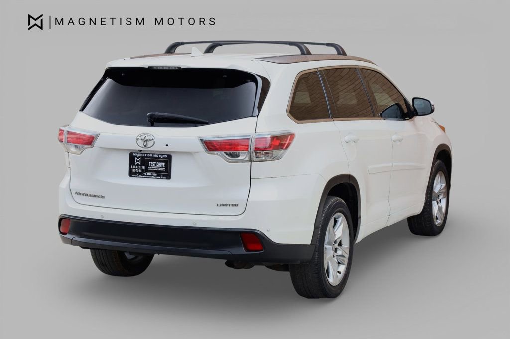 Used 2015 Toyota Highlander Limited image 9