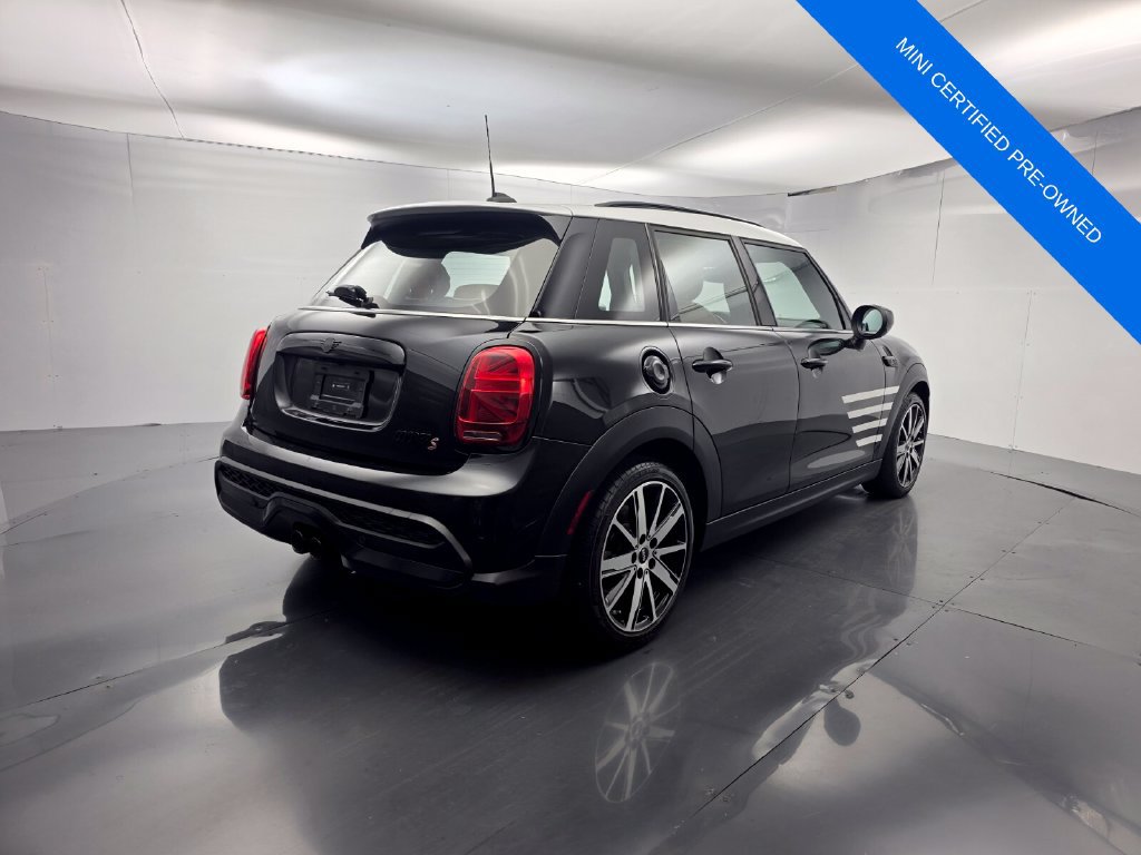 Used 2024 MINI Cooper S w/ Signature Upholstery Package FWD image 6