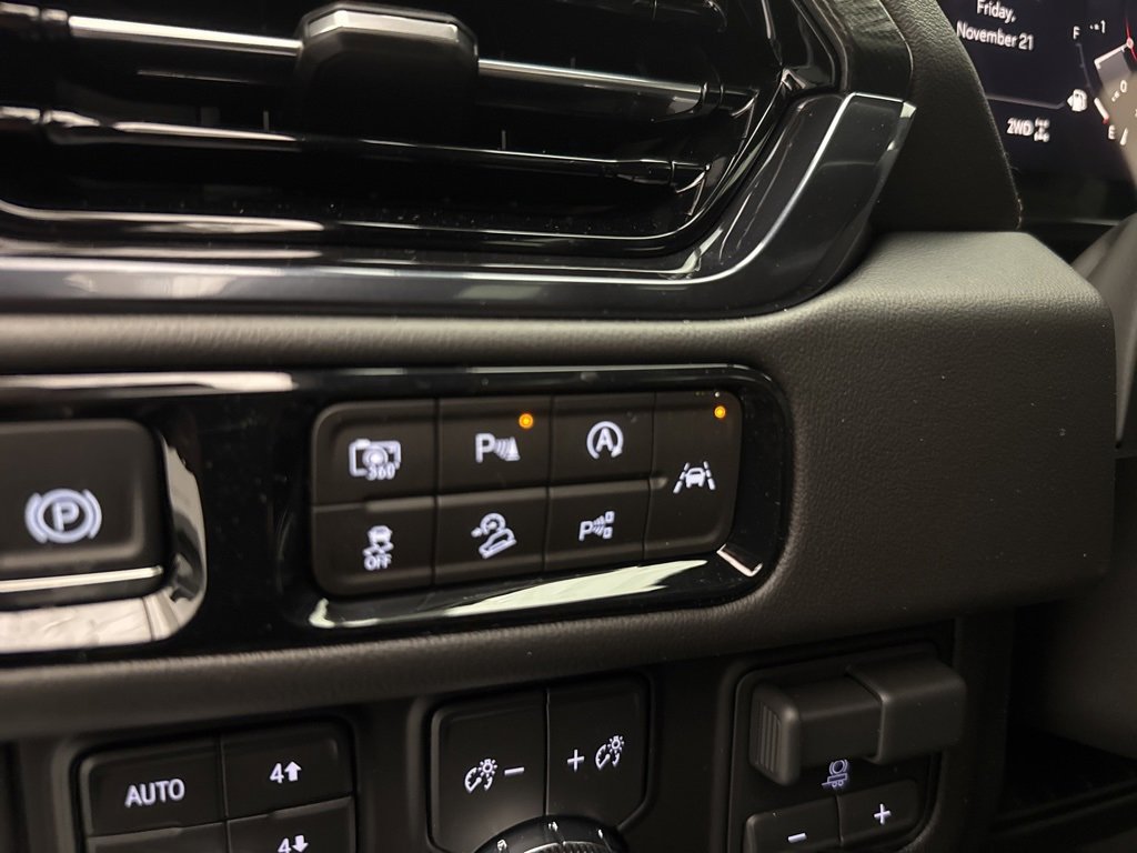 New 2026 GMC Yukon AT4 image 31