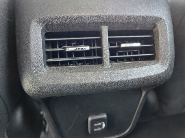 Used 2022 Chevrolet Equinox LS w/ LS Convenience Package image 29