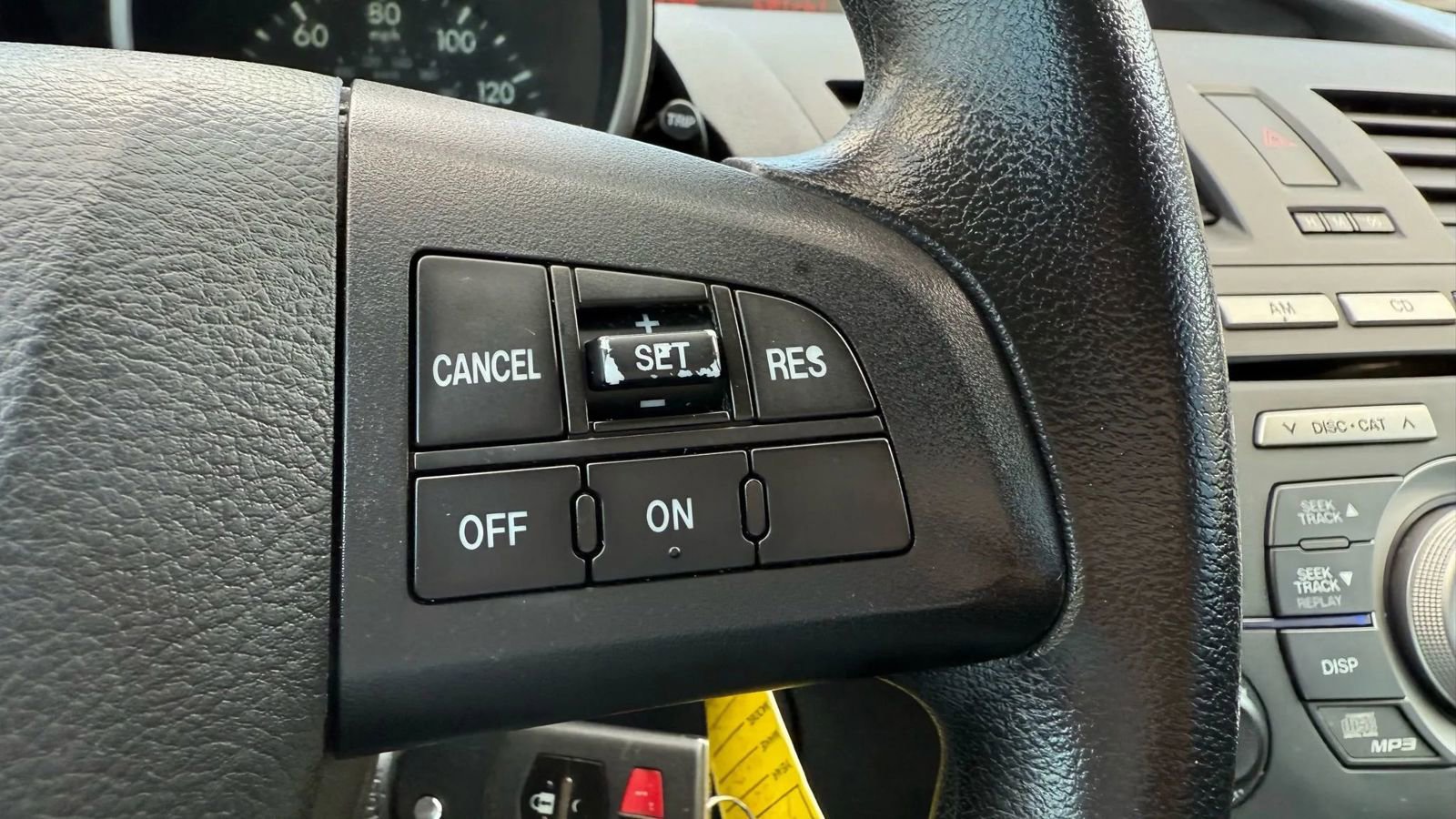 Used 2010 MAZDA MAZDA3 i Touring image 17