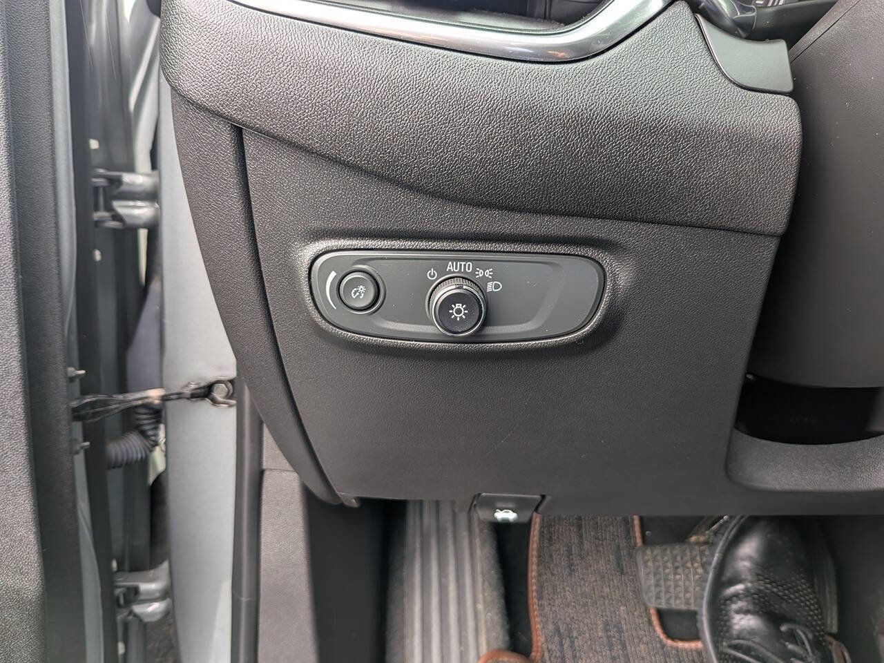 Used 2024 Chevrolet Equinox LT AWD/4WD image 12