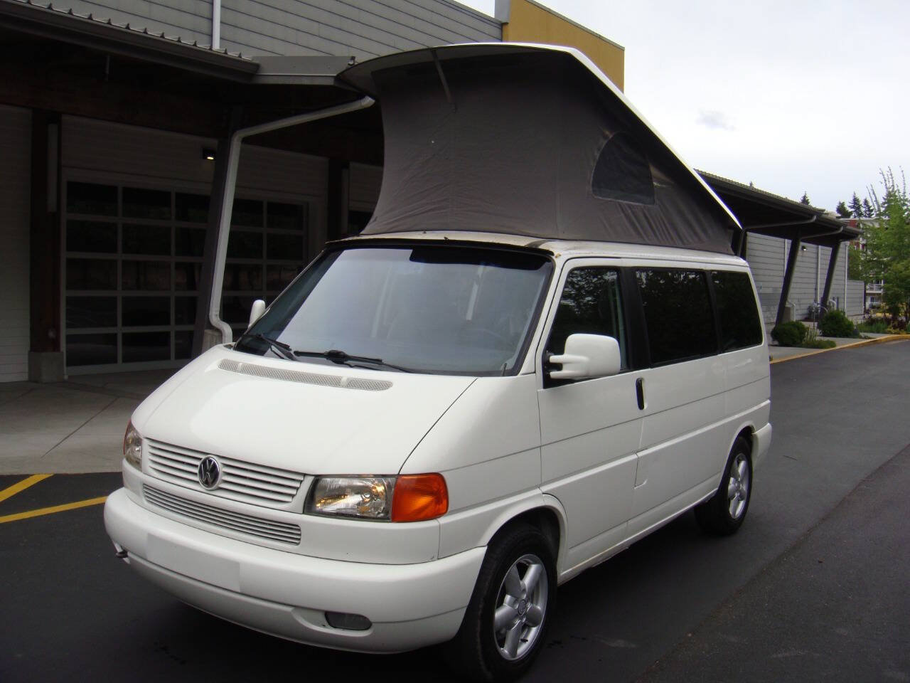 Used 2001 Volkswagen Eurovan FWD image 15