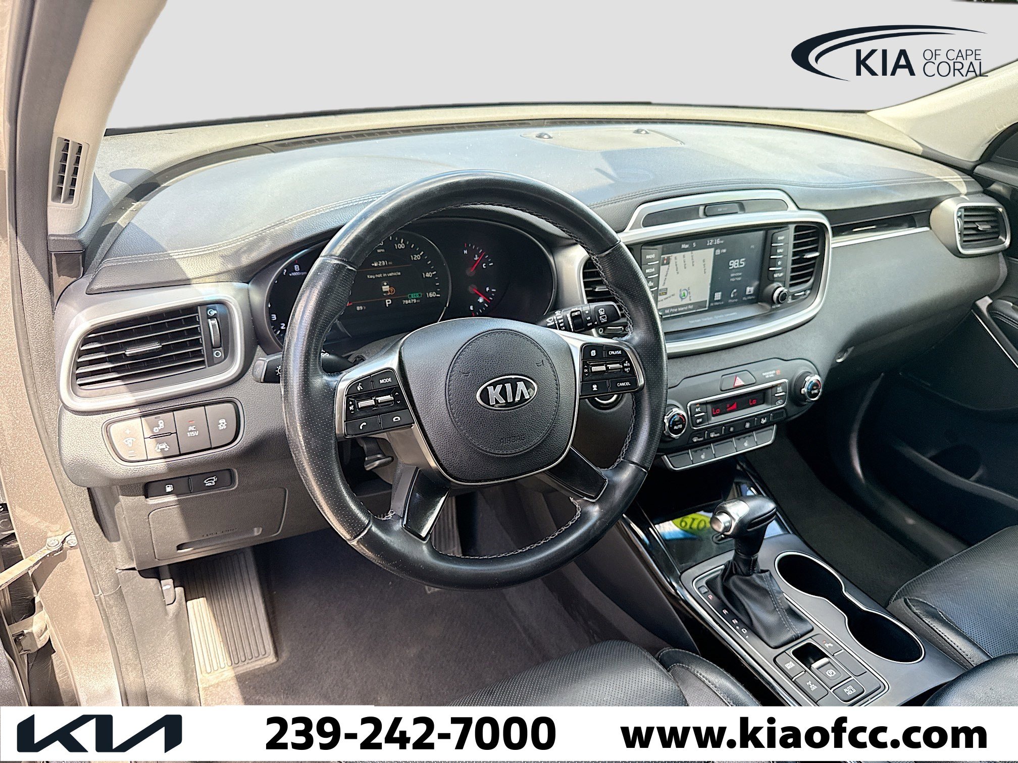 Used 2019 Kia Sorento SX image 27